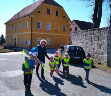 Vítání jara dětmi z MŠ Šonov 21.3.2022