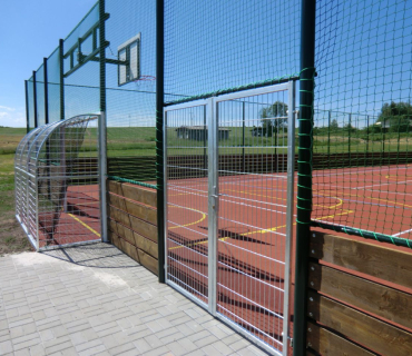 Víceúčelové hřiště 15 x 32m Šonov
